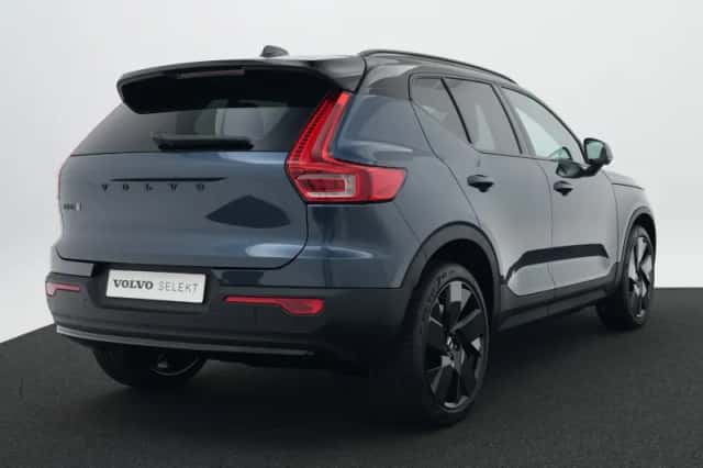 Volvo EX40 (2026) thumbnail 2