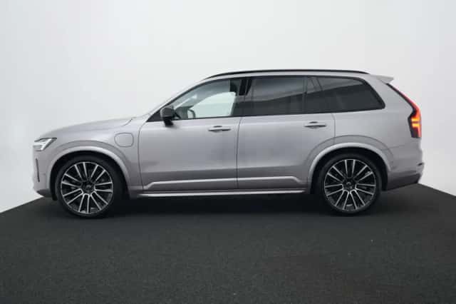 Volvo XC90 (2026) thumbnail 3