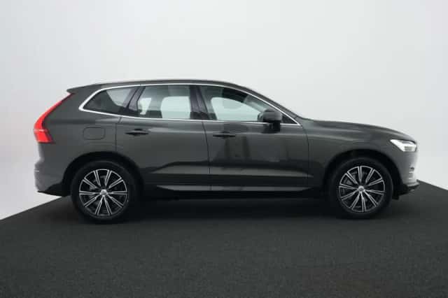 Volvo XC60 (2019) thumbnail 4