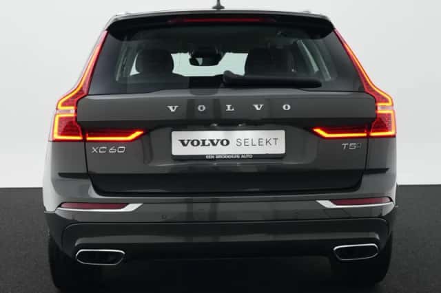 Volvo XC60 (2019) thumbnail 6