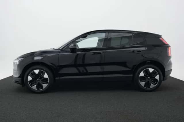 Volvo EX30 (2026) thumbnail 3