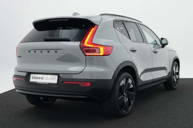 Volvo EX40 (2026) thumbnail 2