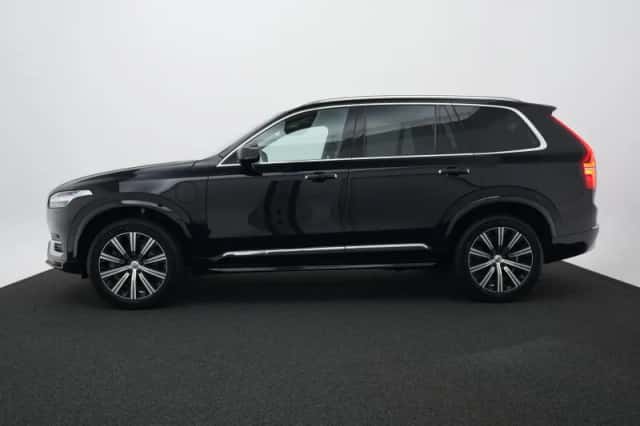 Volvo XC90 (2022) thumbnail 3
