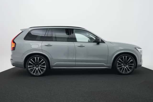 Volvo XC90 (2026) thumbnail 4