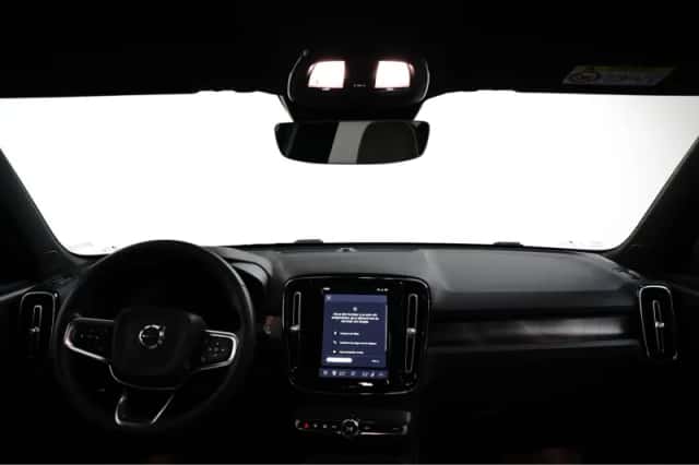 Volvo XC40 (2023) thumbnail 5