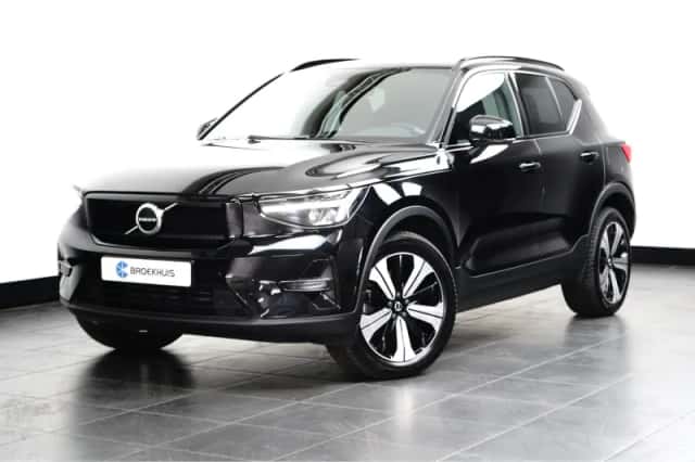 Volvo XC40 (2023) thumbnail 1