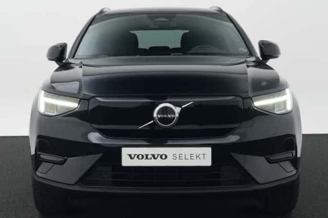 Volvo XC40 (2023) thumbnail 5