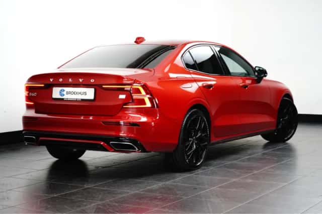 Volvo S60 (2022) thumbnail 4