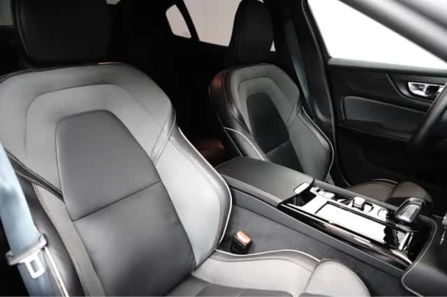 Volvo S60 (2022) thumbnail 6