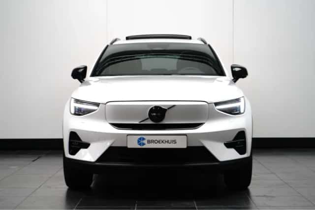 Volvo EX40 (2026) thumbnail 5