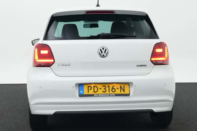 Volkswagen Polo (2017) thumbnail 5