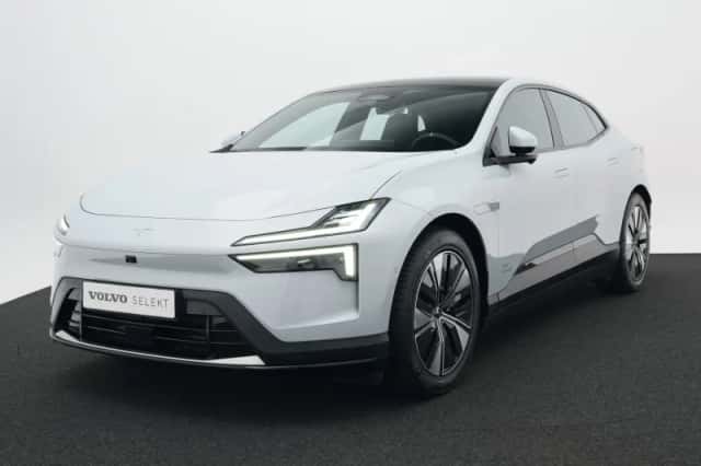 Polestar 4 (2025) thumbnail 1