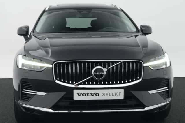 Volvo XC60 (2022) thumbnail 5