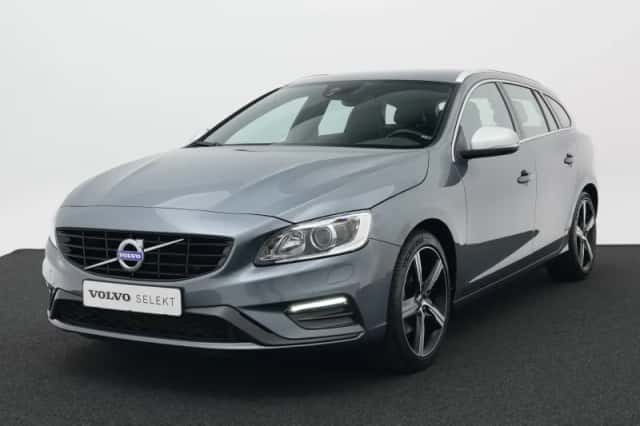 Volvo V60 (2016) thumbnail 1