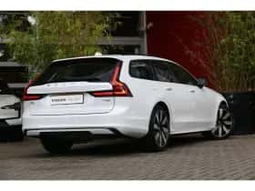 Volvo V90 (2024) thumbnail 2