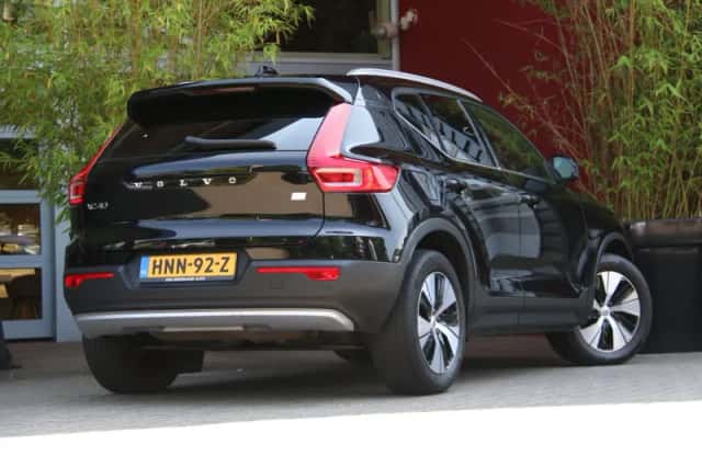 Volvo XC40 (2020) thumbnail 2