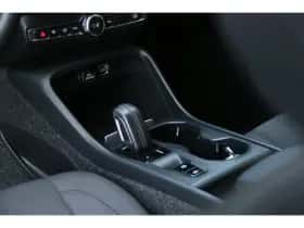 Volvo XC40 (2020) thumbnail 12