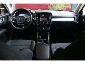 Volvo XC40 (2020) thumbnail 3