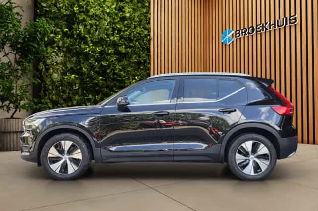 Volvo XC40 (2020) thumbnail 4