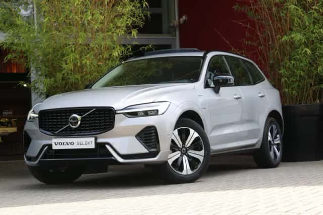 Volvo XC60 (2024) thumbnail 1
