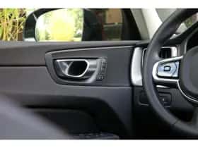 Volvo XC60 (2024) thumbnail 14