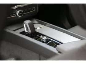Volvo XC60 (2024) thumbnail 19