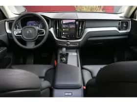 Volvo XC60 (2024) thumbnail 3