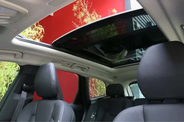 Volvo XC60 (2024) thumbnail 6