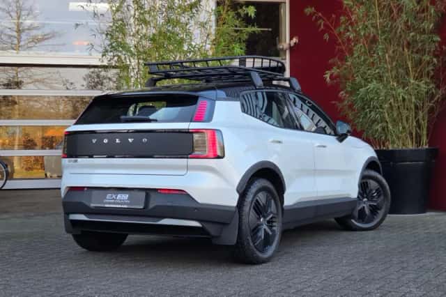 Volvo EX30 (2026) thumbnail 2