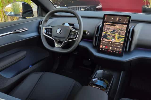 Volvo EX30 (2026) thumbnail 3