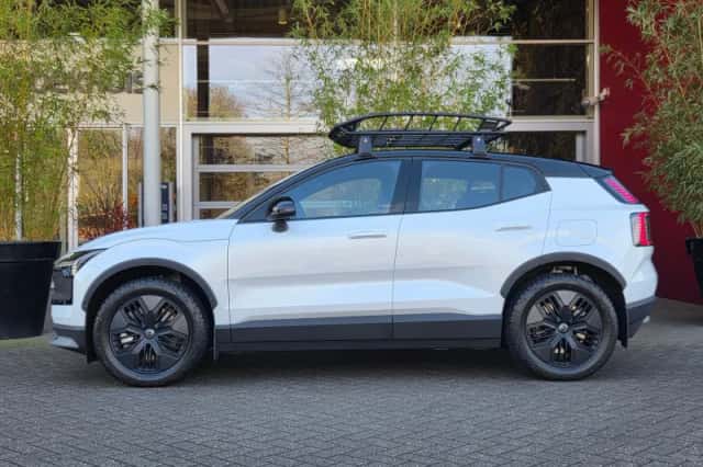 Volvo EX30 (2026) thumbnail 4