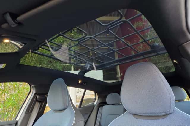 Volvo EX30 (2026) thumbnail 6