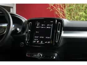 Volvo XC40 (2022) thumbnail 13