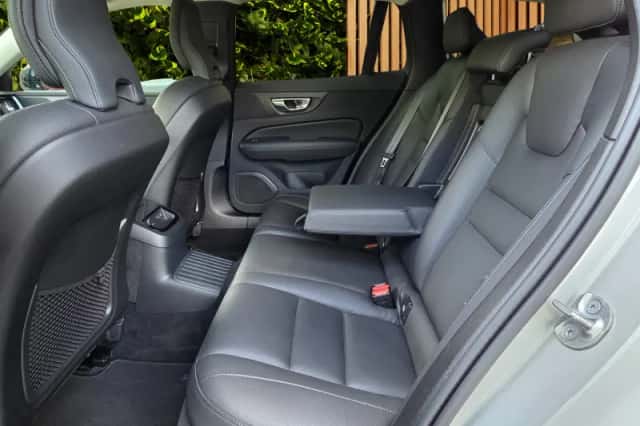 Volvo V60 (2024) thumbnail 6