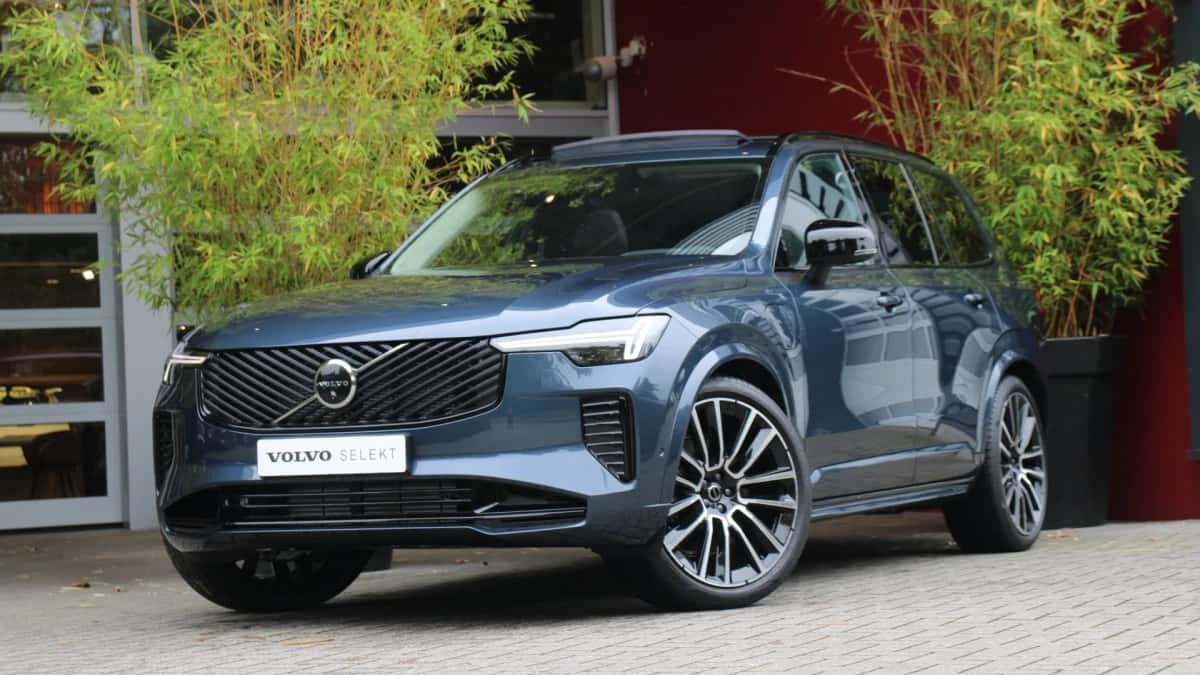 Volvo XC90 (2025) — foto 1