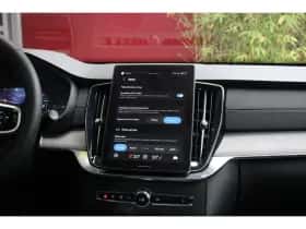 Volvo XC90 (2025) thumbnail 23
