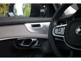 Volvo XC90 (2025) thumbnail 16
