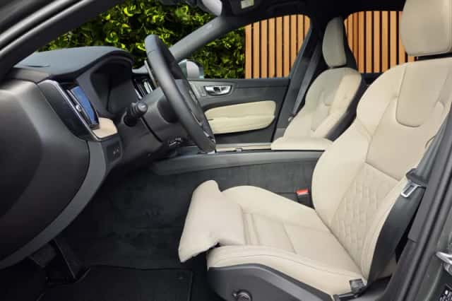 Volvo XC60 (2025) thumbnail 5