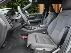Volvo EX40 (2026) thumbnail 5