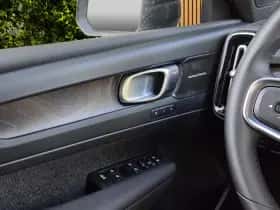 Volvo EX40 (2025) thumbnail 19
