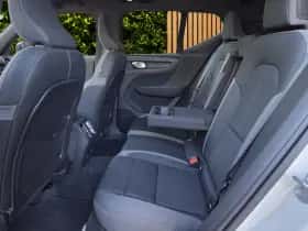 Volvo EX40 (2025) thumbnail 7