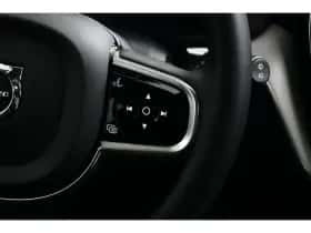 Volvo XC60 (2024) thumbnail 10