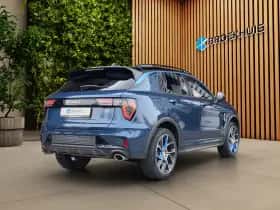 Lynk & Co 01 (2023) thumbnail 2
