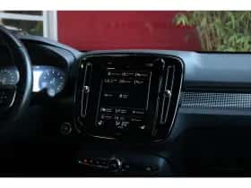 Volvo XC40 (2018) thumbnail 14