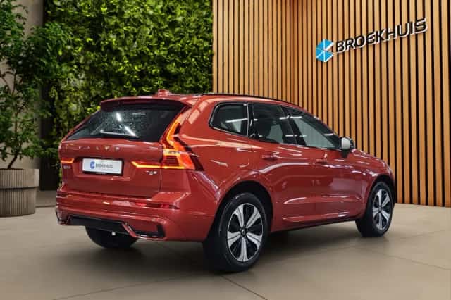 Volvo XC60 (2025) thumbnail 2