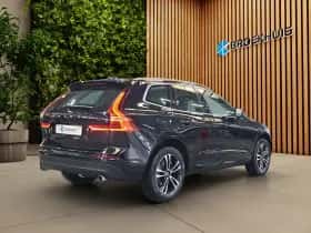 Volvo XC60 (2021) thumbnail 2