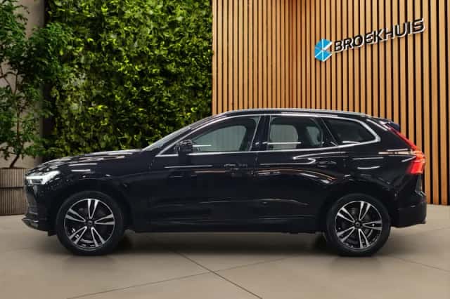 Volvo XC60 (2021) thumbnail 3