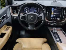 Volvo XC60 (2021) thumbnail 11
