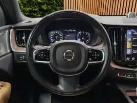 Volvo XC60 (2021) thumbnail 12