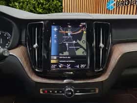 Volvo XC60 (2021) thumbnail 17